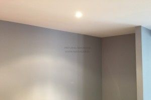 PARED GRIS          